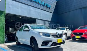 Renault Logan zen fase II 2023