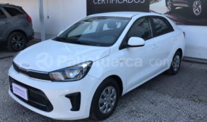 Kia Soluto 2025