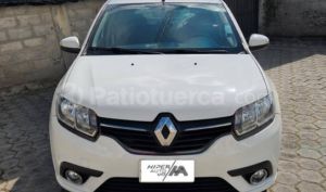 foto de Autos marca Renault seminuevo modelo Sandero año 2022 en Quito