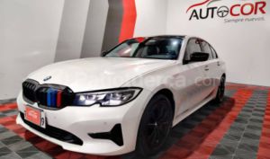 foto de Autos marca BMW seminuevo modelo 330e Luxury año 2020