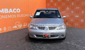 foto de Autos marca Renault seminuevo modelo Logan año 2006 en Cumbayá