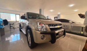 foto de Autos marca Chevrolet seminuevo modelo LUV D-MAX TM 3.0 4X4 DIESEL CD año 2009 en Quito