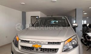 foto de Autos marca Chevrolet seminuevo modelo DMAX CRDI 3.0 4X4 TM DIESEL año 2014 en Quito