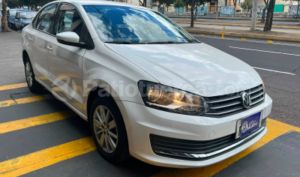 Volkswagen POLO CONFORTLINE 2017