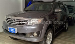 foto de Autos marca Toyota seminuevo modelo Fortuner año 2014