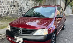 foto de Autos marca Renault seminuevo modelo Logan año 2008