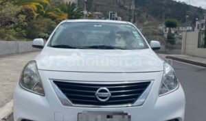 foto de Autos marca Nissan seminuevo modelo Versa año 2014 en Quito
