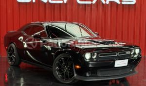 foto de Autos marca Dodge seminuevo modelo Challenger año 2022 en Quito