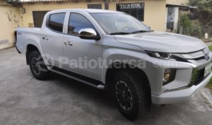 foto de Autos marca Mitsubishi seminuevo modelo L200 HIRIDER año 2024 en Ibarra