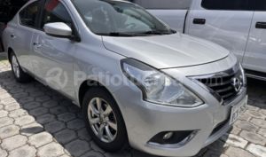 foto de Autos marca Nissan seminuevo modelo Versa año 2018 en Quito
