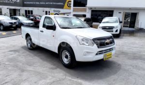 foto de Autos marca Chevrolet seminuevo modelo D-MAX 4X2 CS año 2023