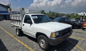 foto de Autos marca Toyota seminuevo modelo Hilux año 1996 en Quito