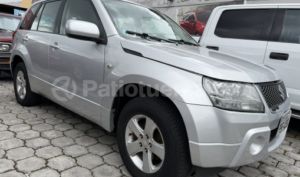 foto de Autos marca Suzuki seminuevo modelo Grand Vitara SZ 2.4 4x4 año 2010 en Quito