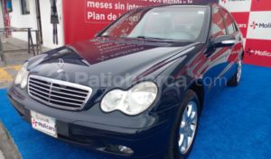 Mercedes Benz—™ C320 2002