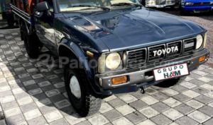 foto de Autos marca Toyota seminuevo modelo Stout año 1996