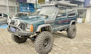 foto de Jeep Cherokee Laredo 1995