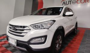foto de Autos marca Hyundai seminuevo modelo New Santa Fe año 2015 en Quito