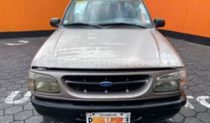 foto de Autos marca Ford seminuevo modelo Explorer XLT año 1999