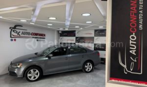 foto de Autos marca Volkswagen seminuevo modelo Jetta año 2016 en Quito
