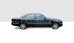 Mercedes Benz—™ E230 1996