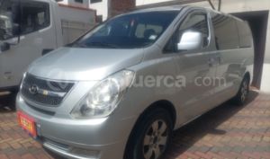 foto de Hyundai H1 12 pasajeros 2011