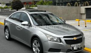 foto de Autos marca Chevrolet seminuevo modelo Cruze año 2012 en Quito