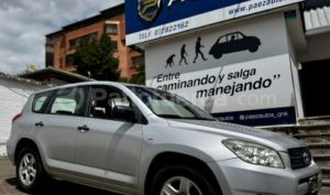foto de Autos marca Toyota seminuevo modelo RAV 4 año 2007