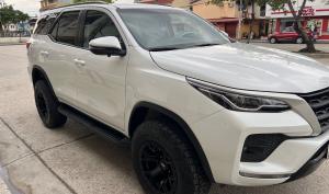 Toyota Fortuner 2.7 2024