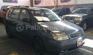 Kia Carens 2001