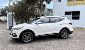 foto de Autos marca Hyundai seminuevo modelo Santa Fe año 2016 en Quito