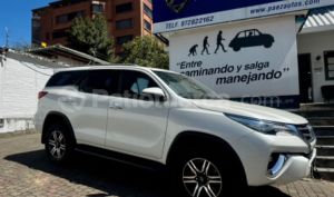 foto de Autos marca Toyota seminuevo modelo Fortuner 4.0 año 2019