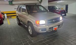 Nissan Pathfinder 2002