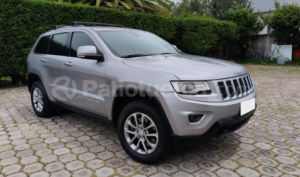 foto de Autos marca Jeep seminuevo modelo Grand Cherokee Laredo año 2016