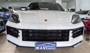 foto de Autos marca Porsche seminuevo modelo CAYENNE E-HYBRID COUPE año 2024