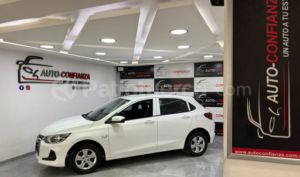 foto de Autos marca Chevrolet seminuevo modelo ONIX LT TURBO año 2023 en Quito