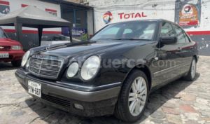Mercedes Benz—™ E240 1998