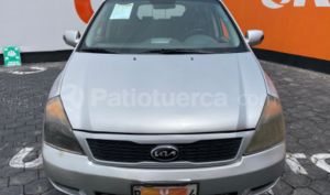 foto de Kia Carnival 2015