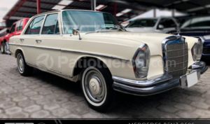 Mercedes Benz—™ 250 1967