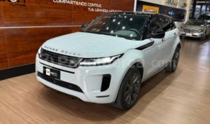 foto de Autos marca Land Rover seminuevo modelo Range Rover Evoque año 2026 en Quito