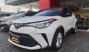 foto de Autos marca Toyota seminuevo modelo C-HR año 2021 en Quito