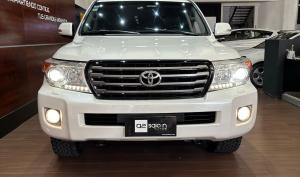Toyota Land Cruiser 200 2013