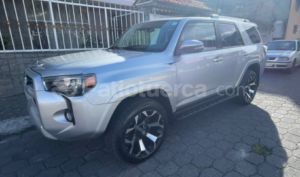 foto de Autos marca Toyota seminuevo modelo 4runner sr5 premium año 2020 en Ambato