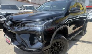 foto de Autos marca Toyota seminuevo modelo Fortuner 4.0 año 2025