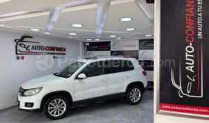 foto de Autos marca Volkswagen seminuevo modelo Tiguan Sport Style año 2014 en Quito