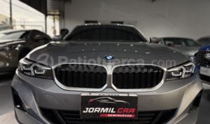 foto de Autos marca BMW seminuevo modelo 330e año 2024 en Quito