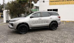 foto de Autos marca Toyota seminuevo modelo Fortuner año 2022