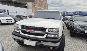 foto de Autos marca Chevrolet seminuevo modelo Silverado año 2005 en Cuenca