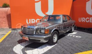 Mercedes Benz—™ 280 1990