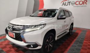 foto de Autos marca Mitsubishi seminuevo modelo Montero año 2017 en Cumbayá