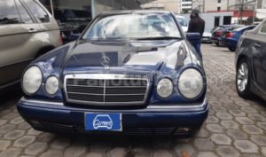 Mercedes Benz—™ E320 1999